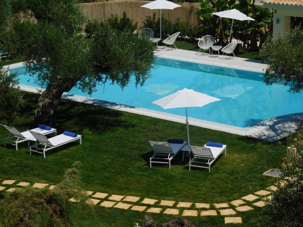 Orea Superior Rooms Kypseli Exterior photo