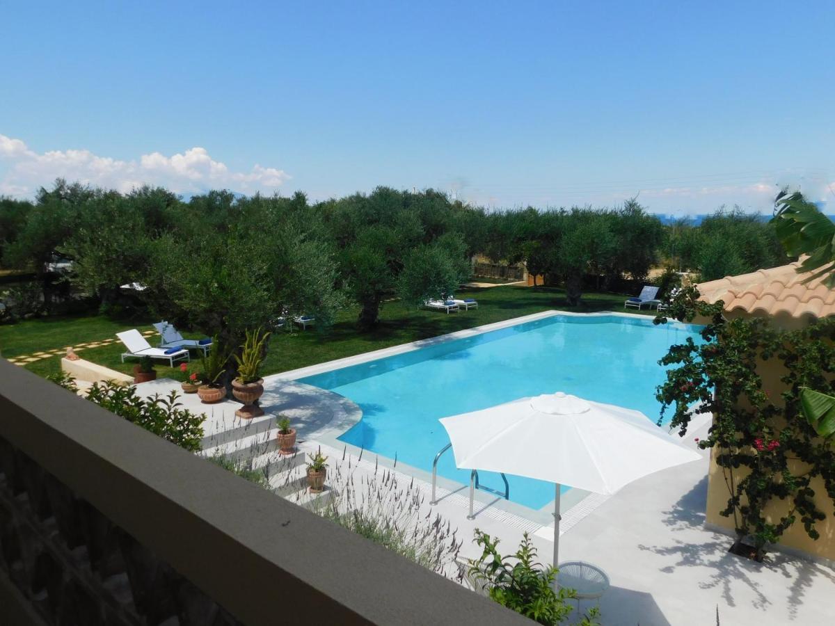 Orea Superior Rooms Kypseli Exterior photo